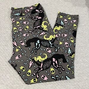 LuLaRoe TC2 Halloween Leggings - EUC - unicorn skeletons and skulls